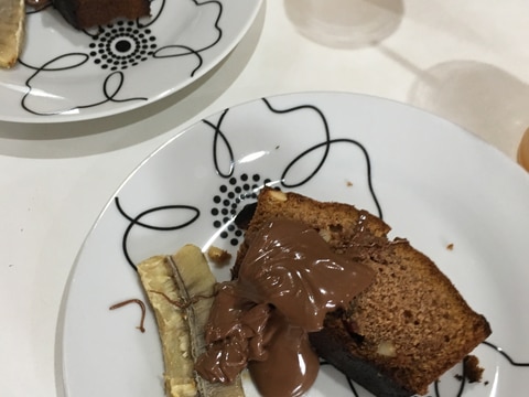 チョコレートソースのチョコナッツパウンドケーキ